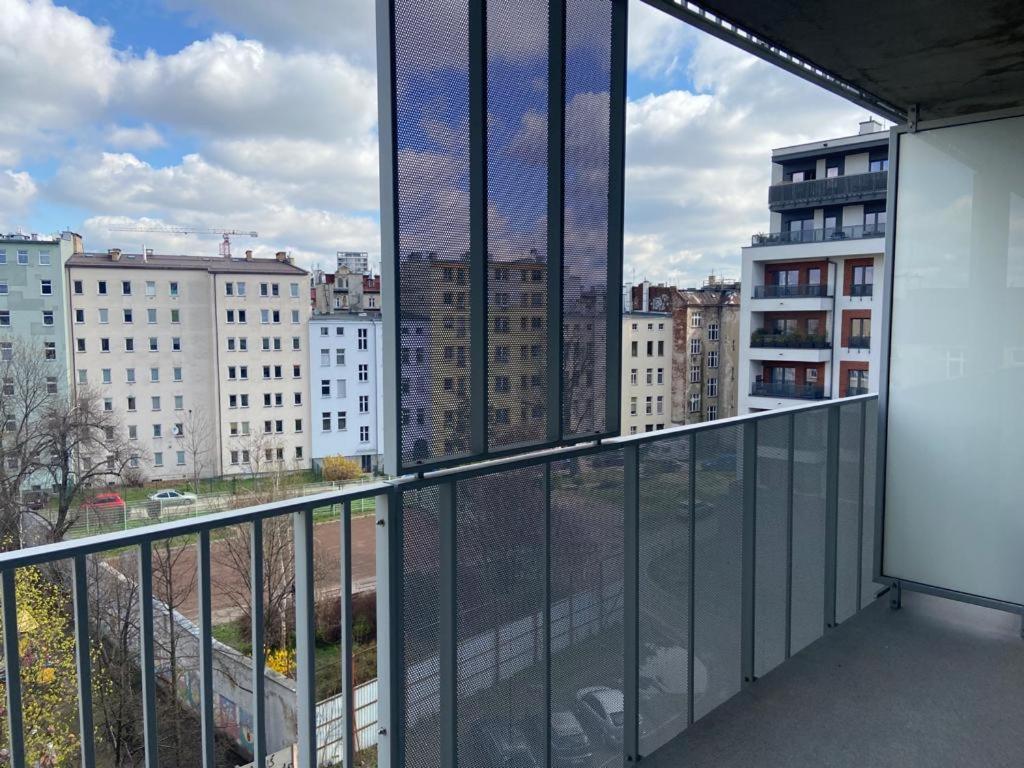 Komfort W Centrum Parking Wrocław Eksteriør bilde