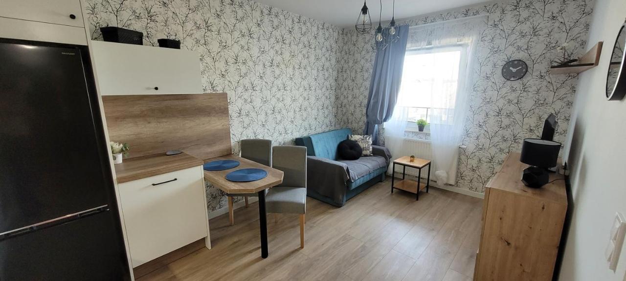 Komfort W Centrum Parking Wrocław Eksteriør bilde