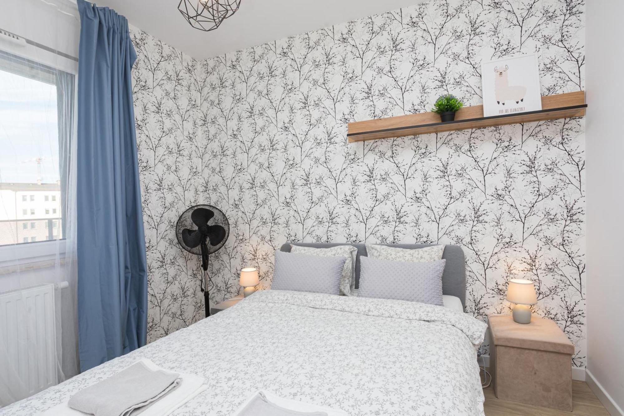 Komfort W Centrum Parking Wrocław Eksteriør bilde