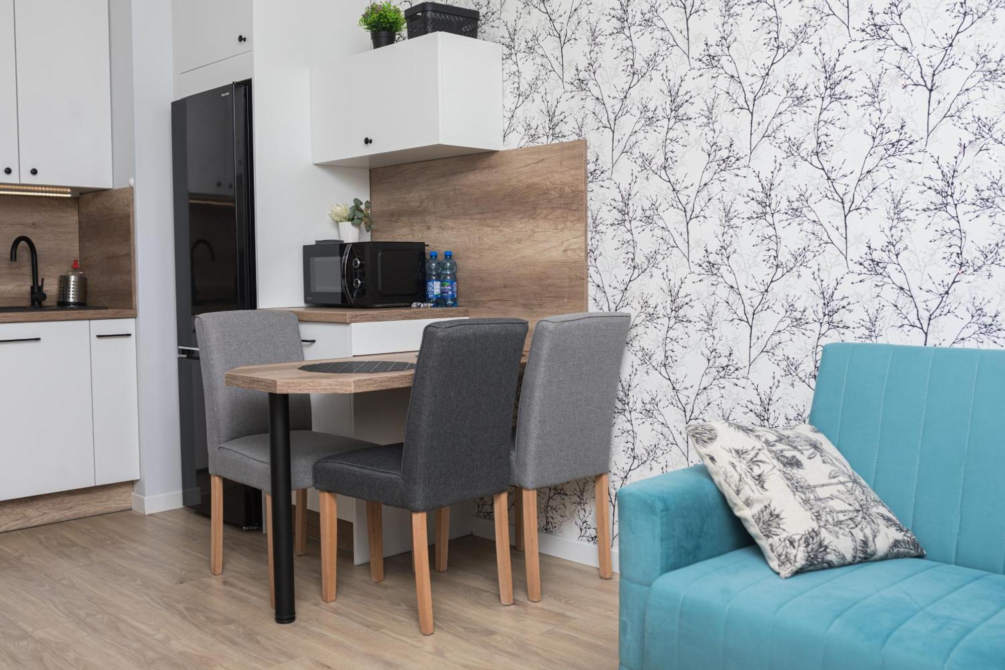 Komfort W Centrum Parking Wrocław Eksteriør bilde